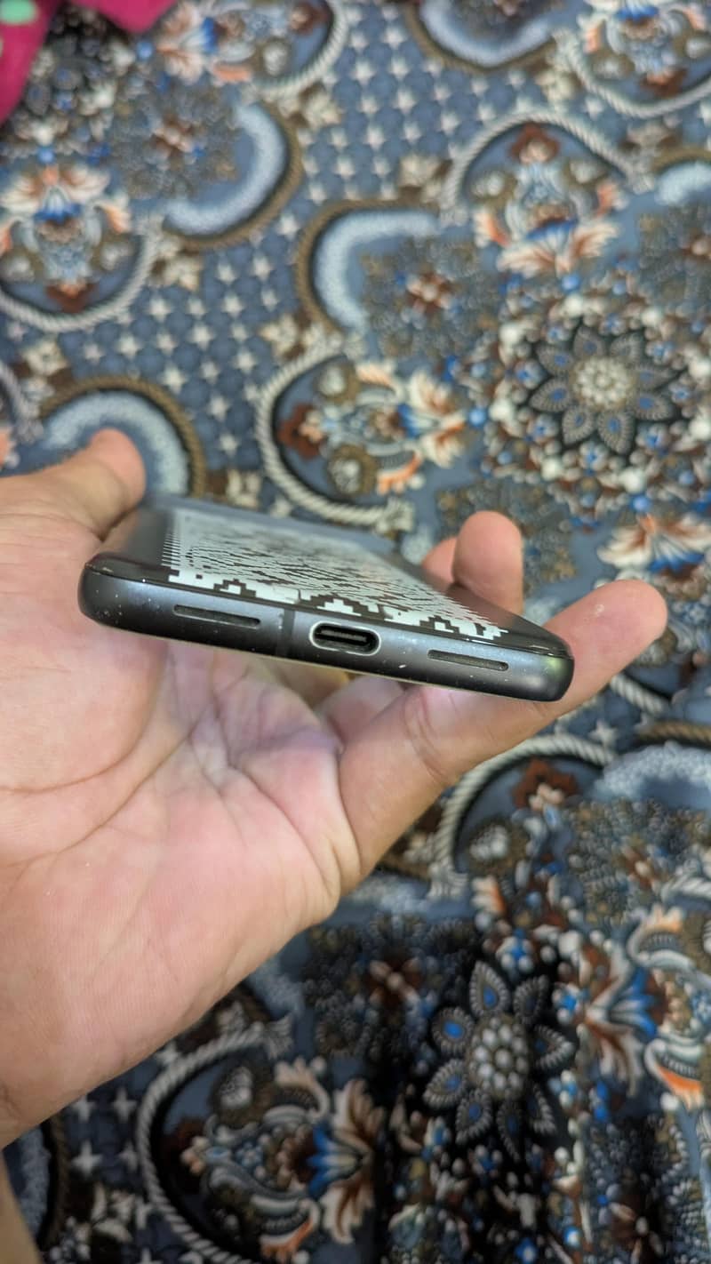 Google Pixel 8 2