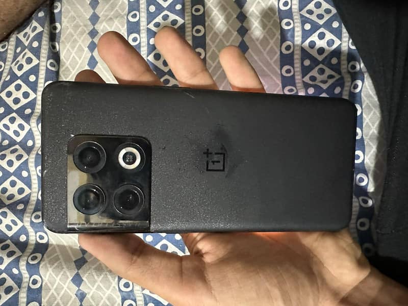 One Plus 10 Pro 5