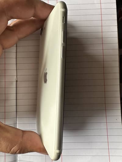 Apple iPhone SE