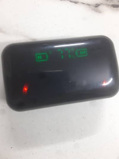 Earphone With Power Banks