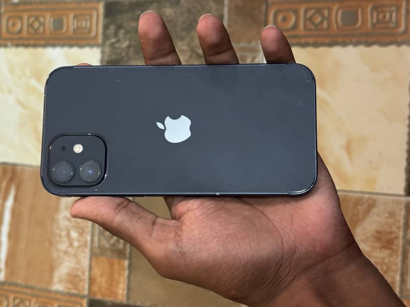 Apple iPhone 12 2