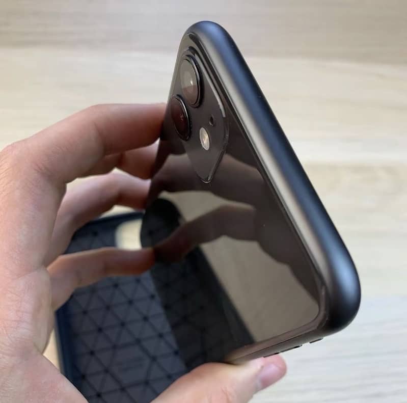 Apple iPhone 11 2