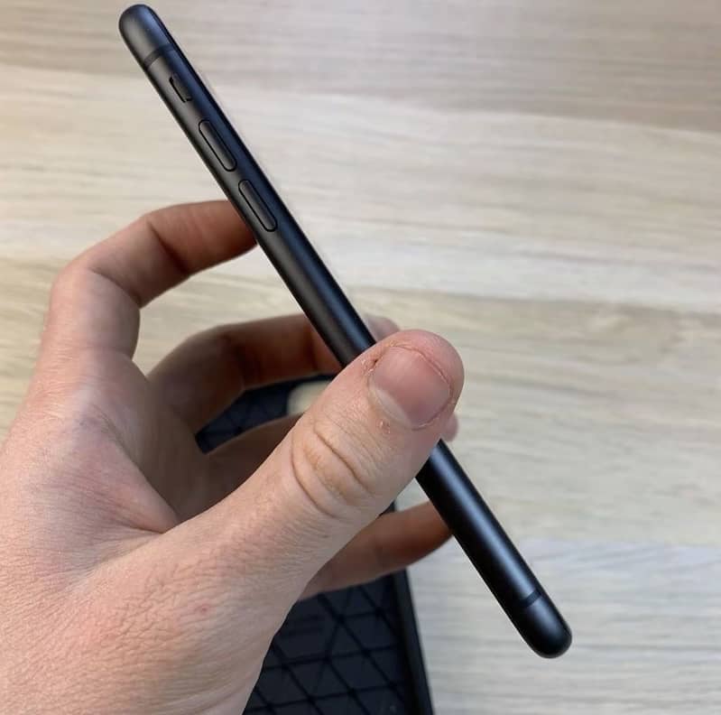 Apple iPhone 11 5
