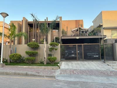 1 Kanal Designer House for Sale Bahria Town Phase 3