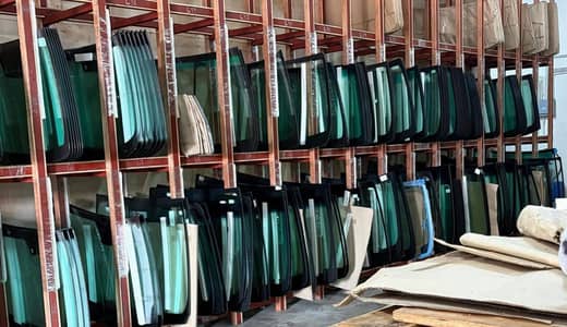 Windscreens/Car screen/Honda City/Civic/Cultus/Alto/Mehran/Corrola/BRV