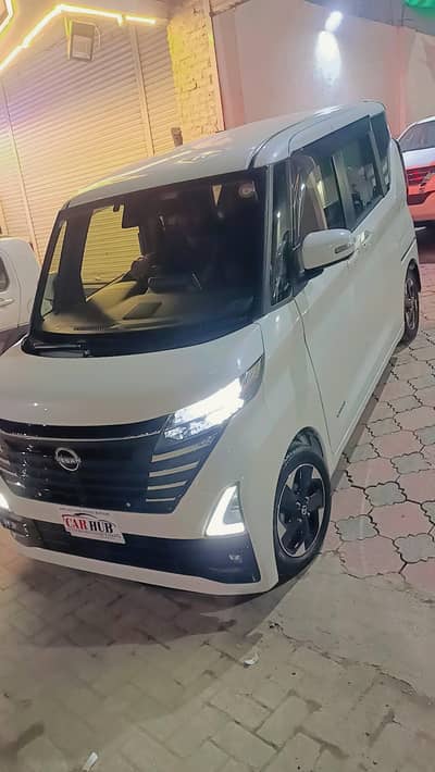 Nissan Roox 2026