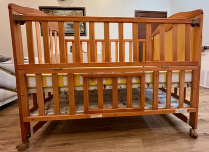 Unused baby bed large size