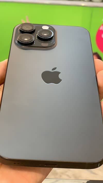 Apple iPhone 16 Pro Max jv