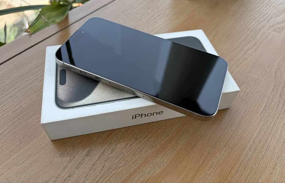 Apple iPhone 15 Pro Max 1