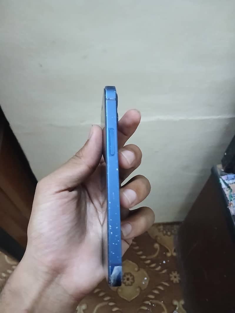 Apple iPhone 12 mini 4