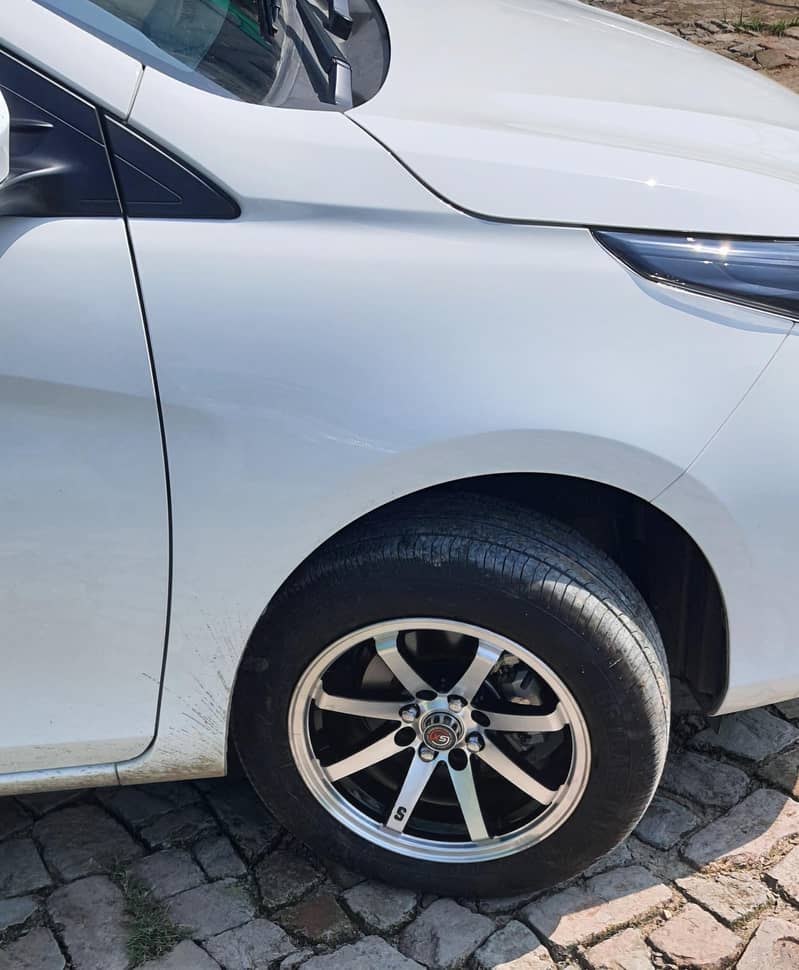 Alloy wheels 0