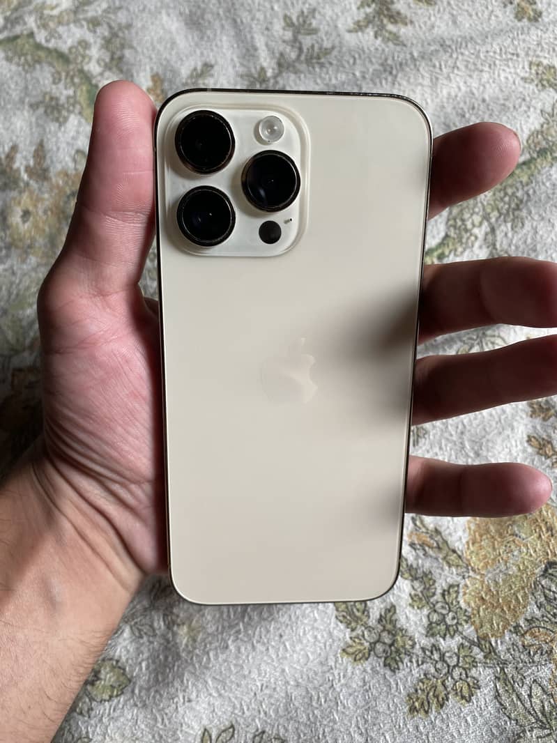 Iphone 14pro max 1