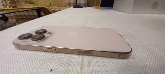 Apple iPhone 16 Pro