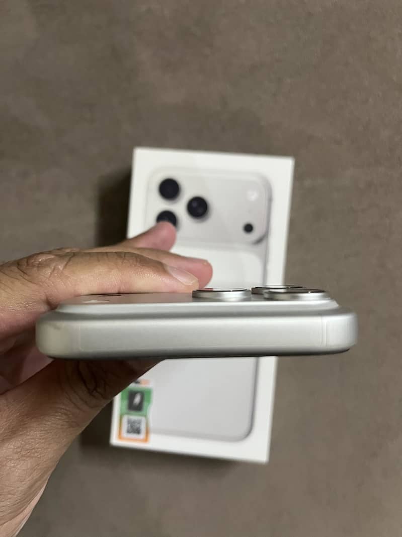 G next iPhone 17 Pro Max 4