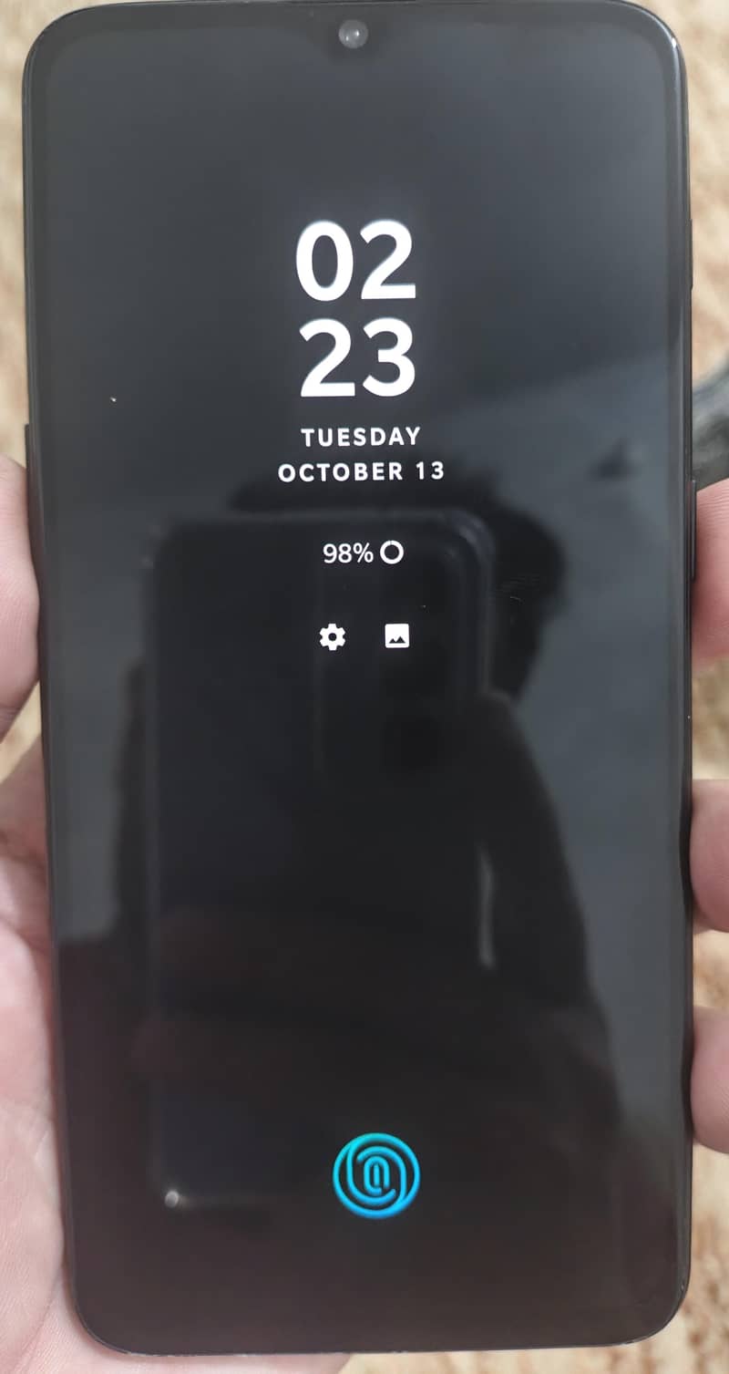 One Plus 6T  (8/256) 2