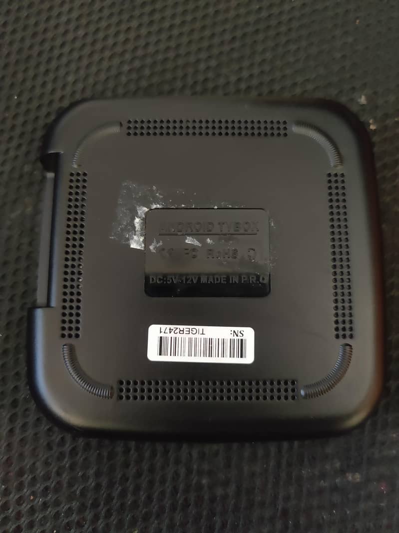 2 piece Android IPTV box 5