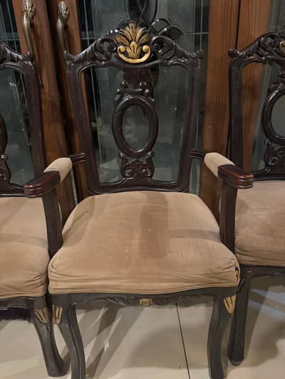 carwed dining chairs