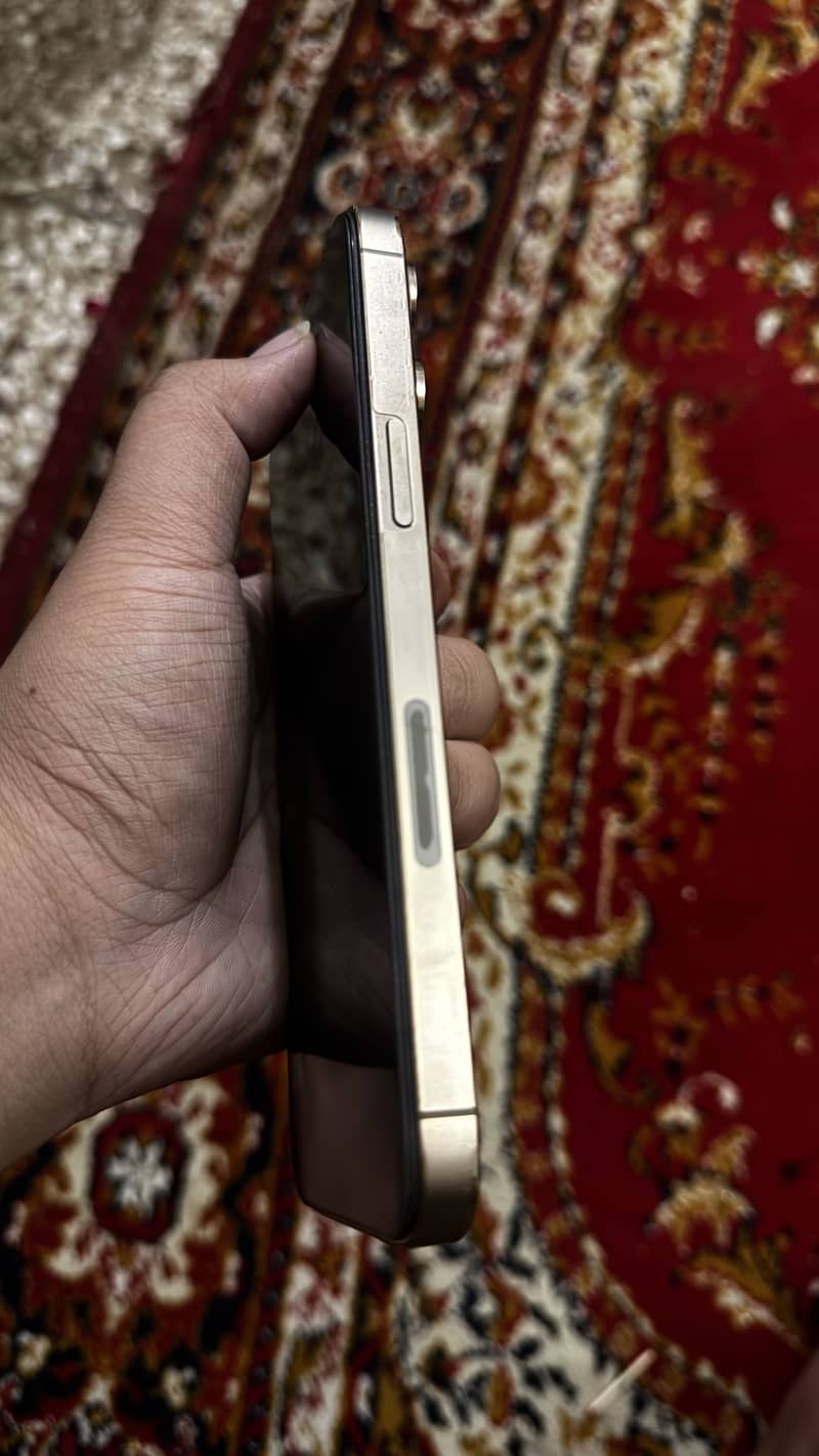 Apple iPhone 14 Pro Max 4