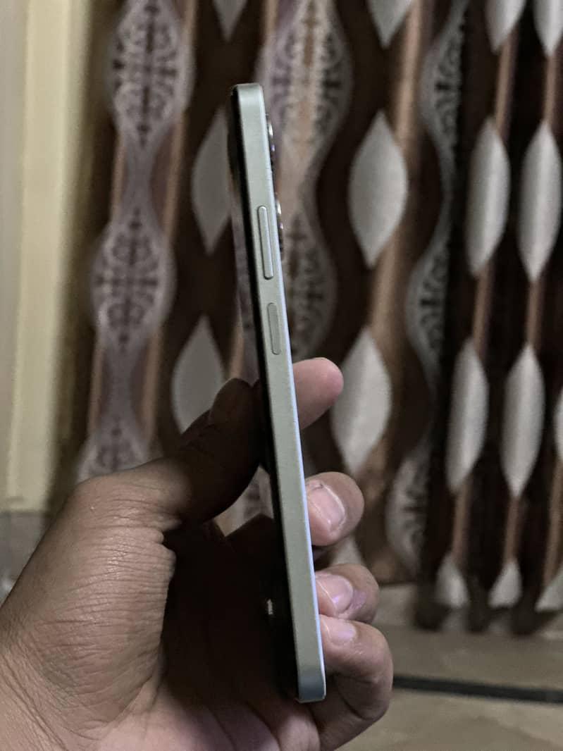 Realme Note 60x 4