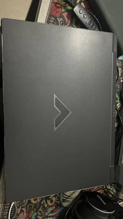 HP VICTUS 15
