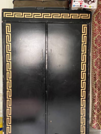 Wardrobe salling