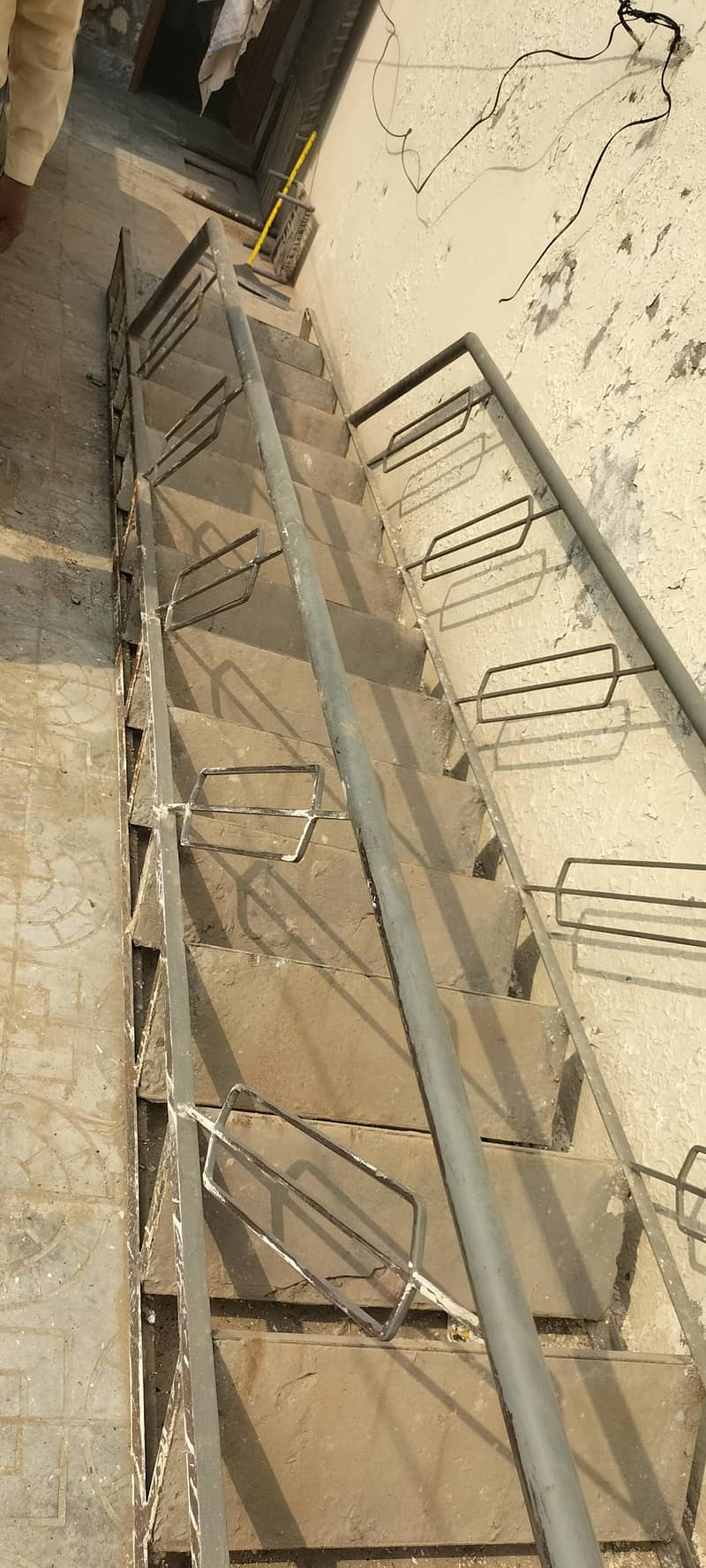 ٹی ار گارڈر ڈھائی مرلہ کی چھت فار سیل 1