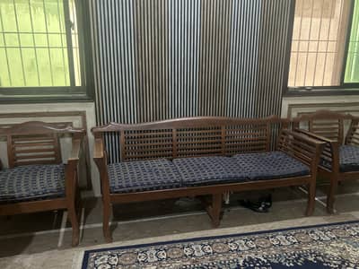 A sofaset for sale in good condition