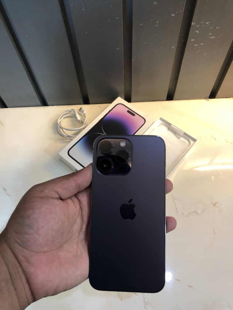 Apple iPhone 14 Pro Max 0