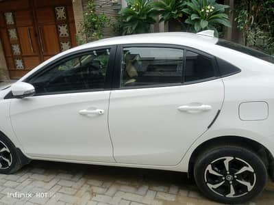 Toyota Yaris gli 1.3  2025