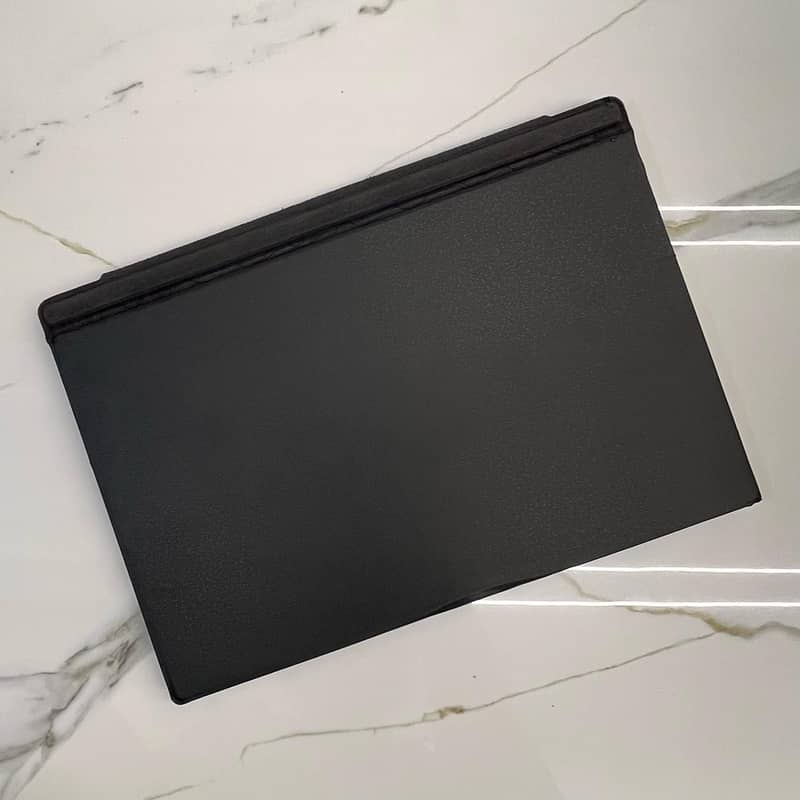 Microsoft Surface Pro 5 (12.4") 3