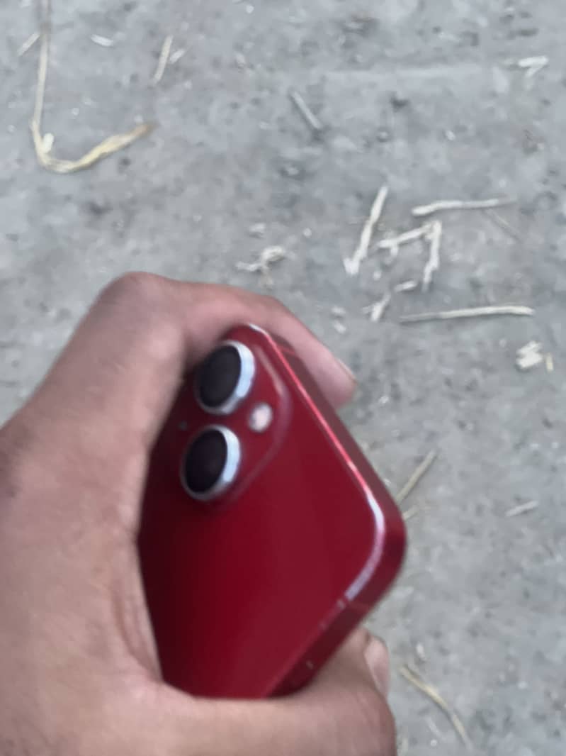 Apple iPhone 13 1