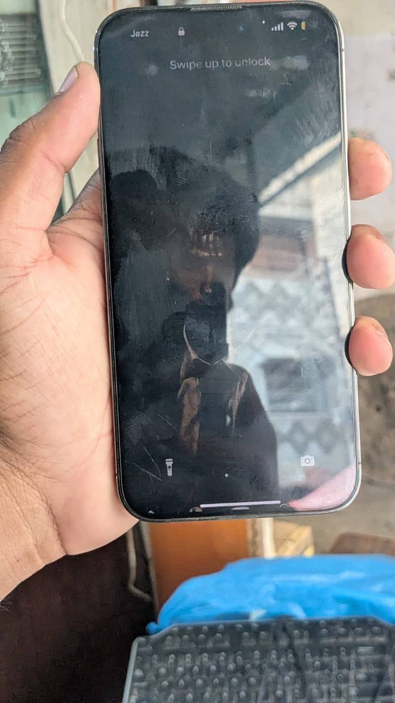 Apple iPhone 14 Pro Max 1