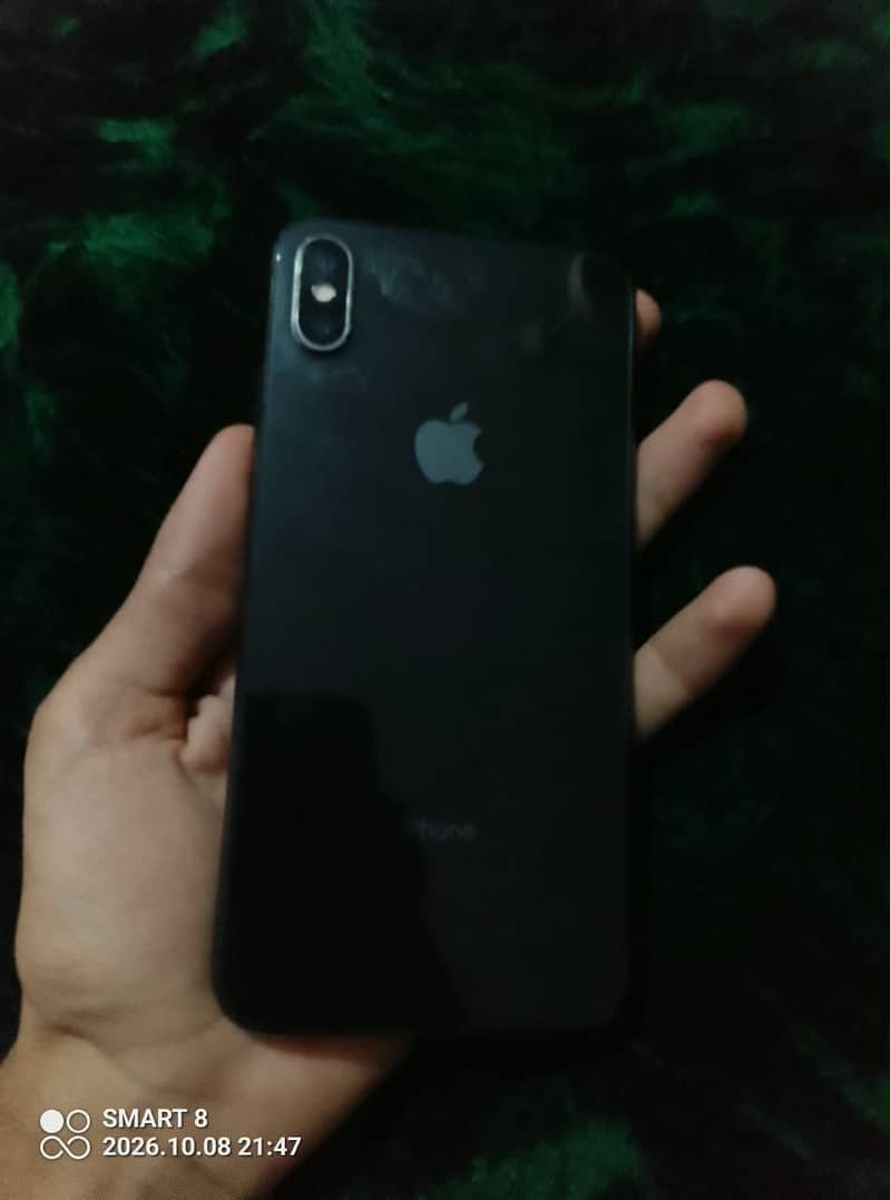 Apple iPhone XS Max 3