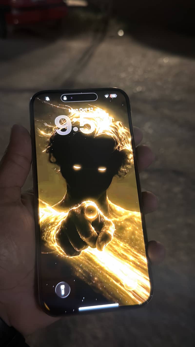 Apple iPhone 16 Pro Max 0