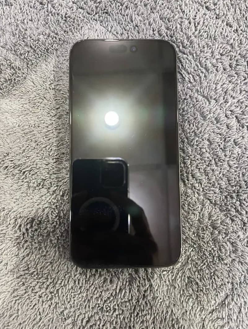 Apple iPhone 15 Pro Max 5