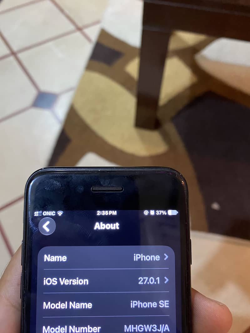 Apple iPhone SE 3