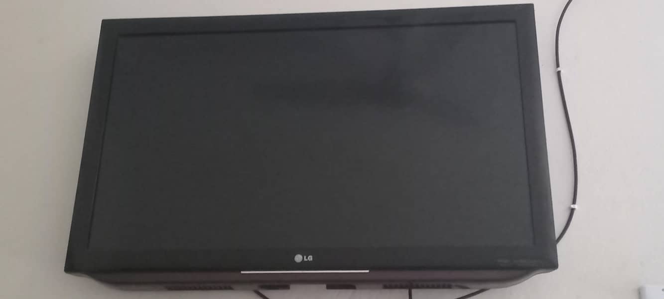 LCD TV 1