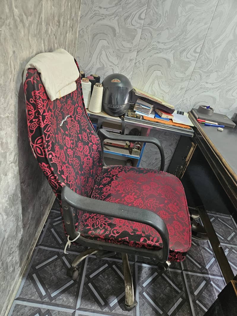 Office Table 4
