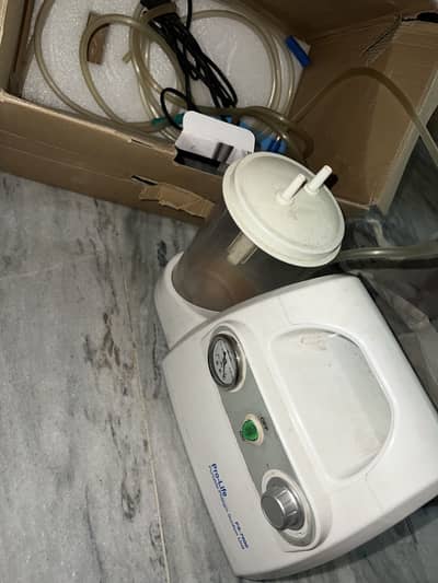 Portable phlegm Suction machine
