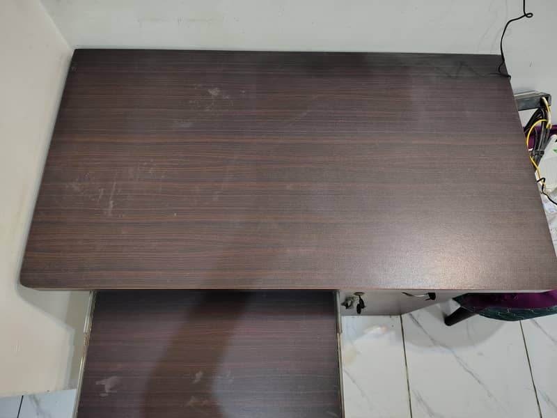 Computer/ Study Table with Large Cabinet & Drawer 1
