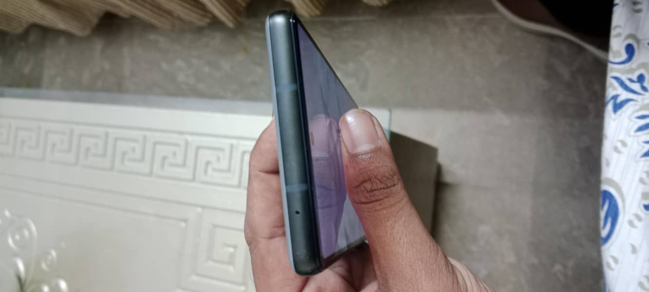 Google Pixel 6a 4