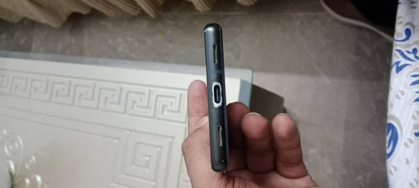 Google Pixel 6a 5