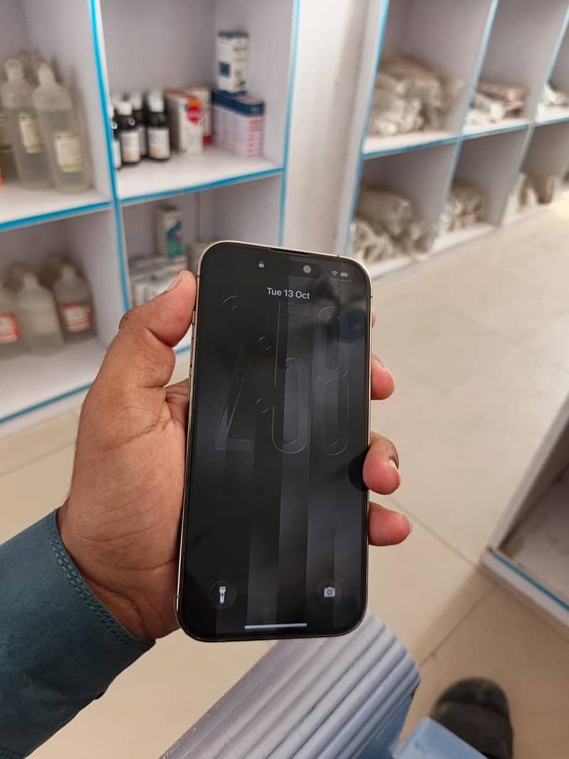 Apple iPhone 14 Pro 1