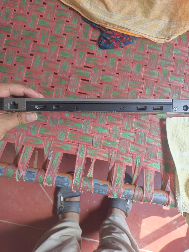 Dell laptop E7270 2