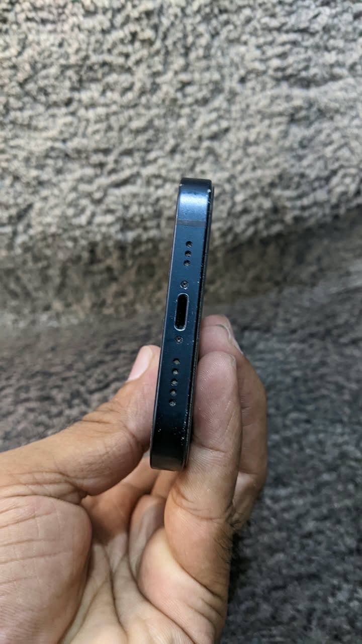 Apple iPhone 14 3
