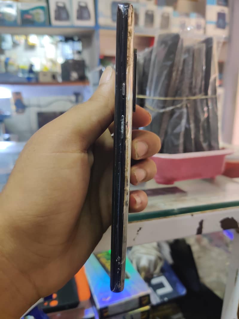One Plus 8 Pro 3