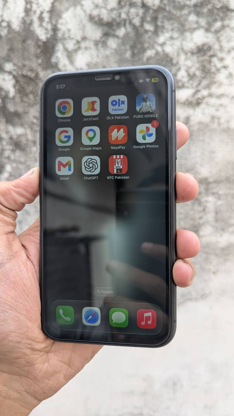 Apple iPhone 11 7