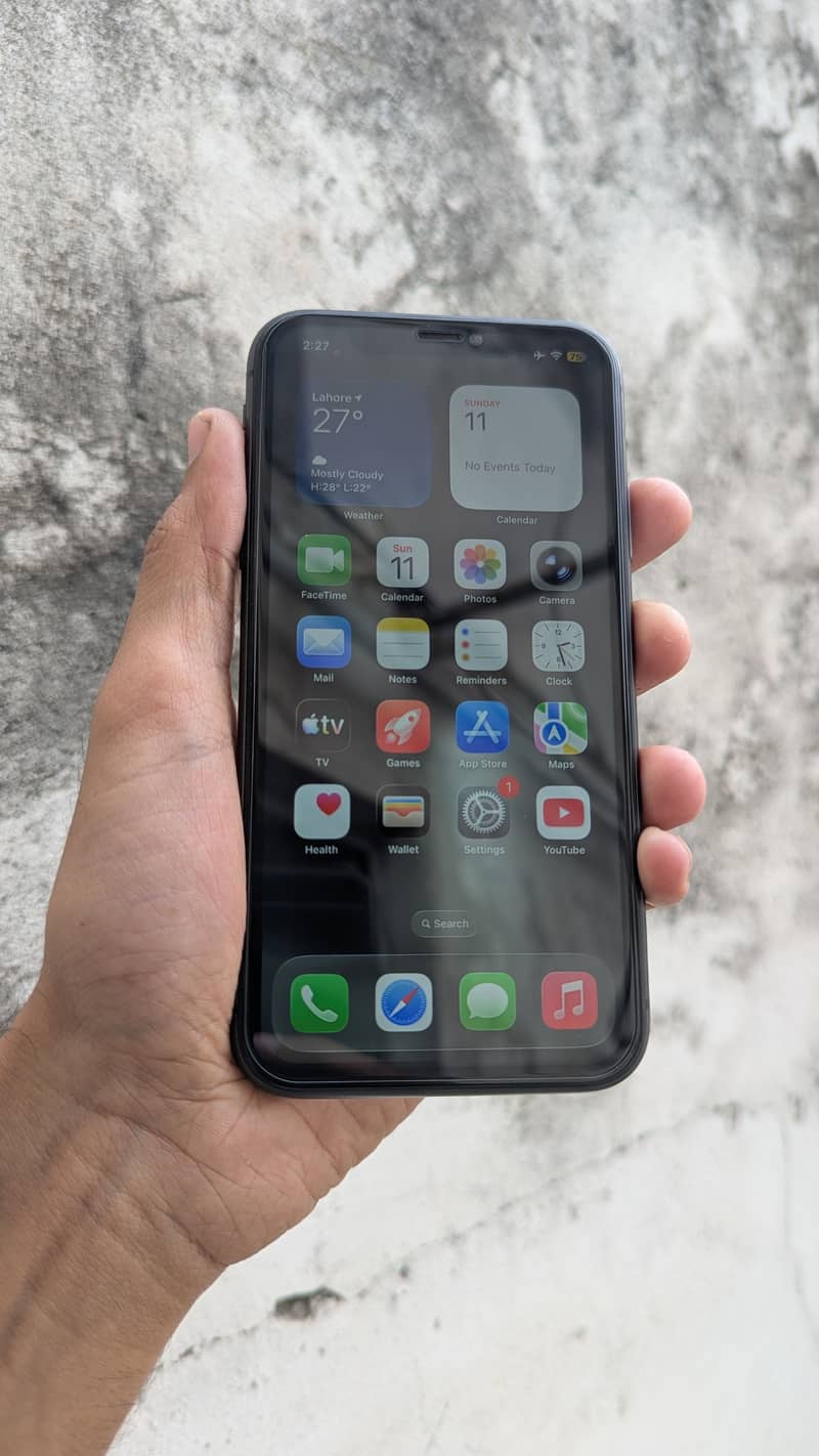 Apple iPhone 11 9