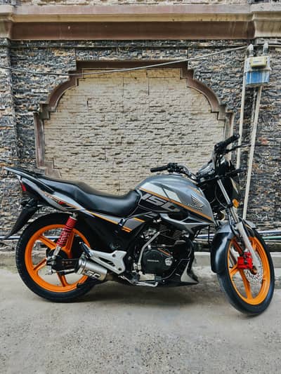 HONDA CB 150F Silver