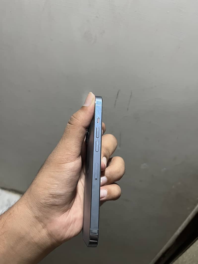 Apple iPhone 13 Pro 6